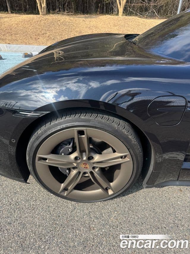 Porsche 타이칸 базовый, 2025 все фото