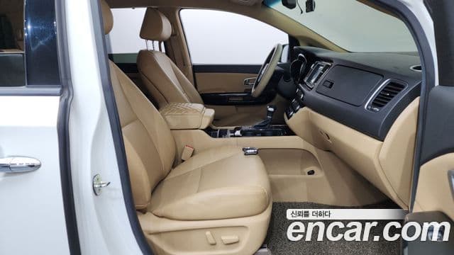 Kia All New Carnival Prestige, 2017 11