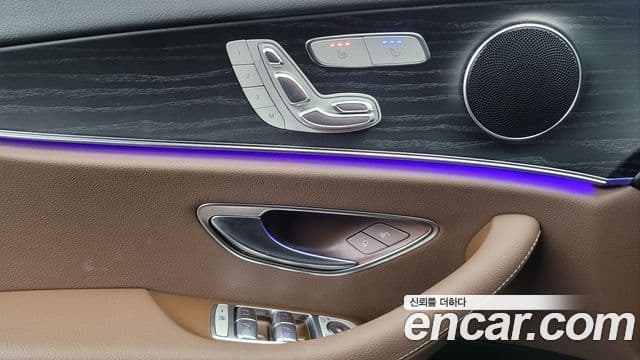 Mercedes-Benz E-класс W213 Avantgarde, 2022 11