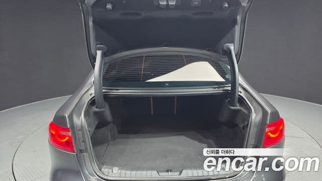 Jaguar XF (X260) 25t Portfolio, 2017 20