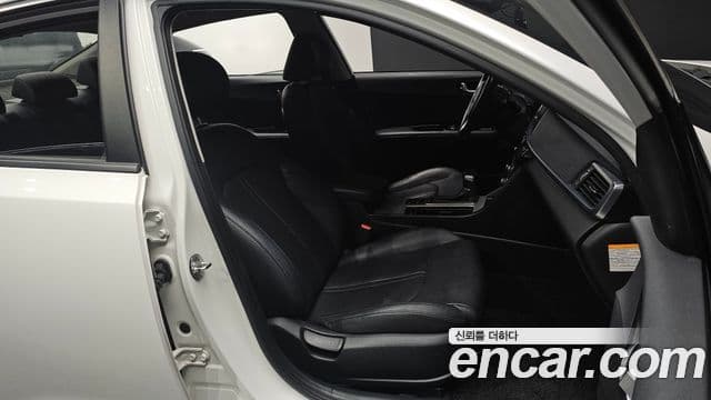 Kia K5 гибрид 2세대 Noblesse, 2017 10