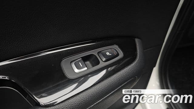 Kia K5 гибрид 2세대 Noblesse, 2017 18