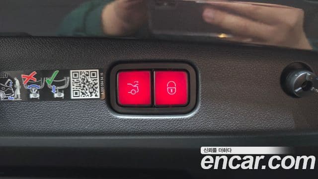 Mercedes-Benz E-класс W214 AMG Line, 2026 19