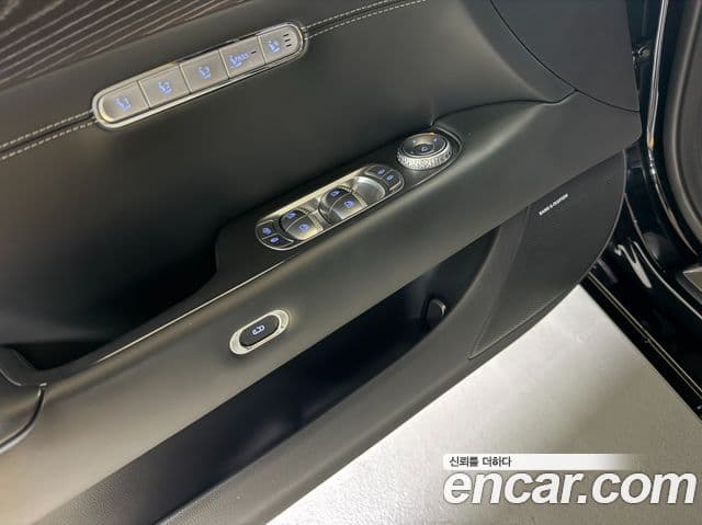 Genesis G90 (RS4) бензин 3.5 турбо AWD, 2023 11