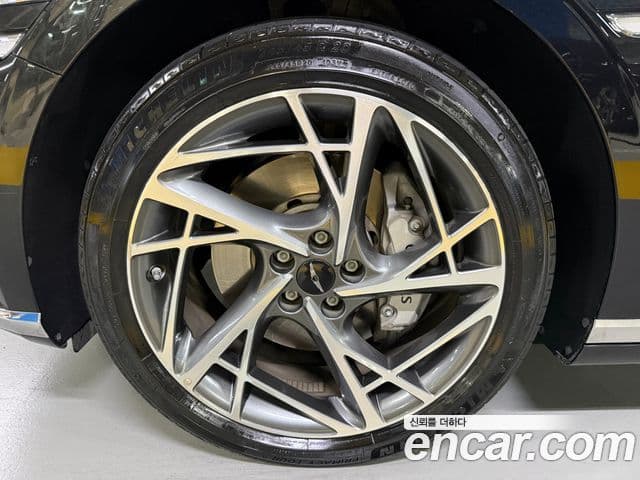 Genesis G90 (RS4) бензин 3.5 турбо AWD, 2023 20