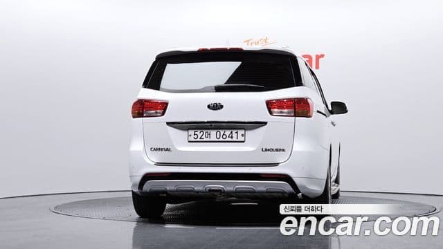 Kia All New Carnival President, 2016 4