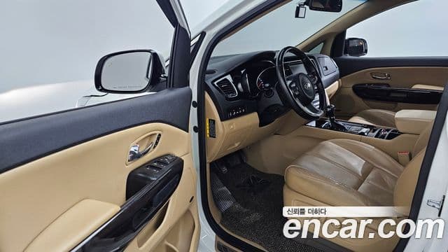 Kia All New Carnival President, 2016 11
