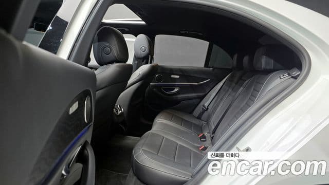 Mercedes-Benz E-класс W213 Avantgarde, 2022 13