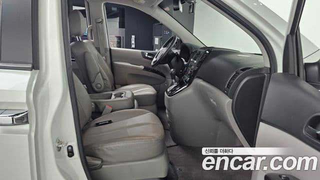 Kia Carnival R топовая версия, 2013 11