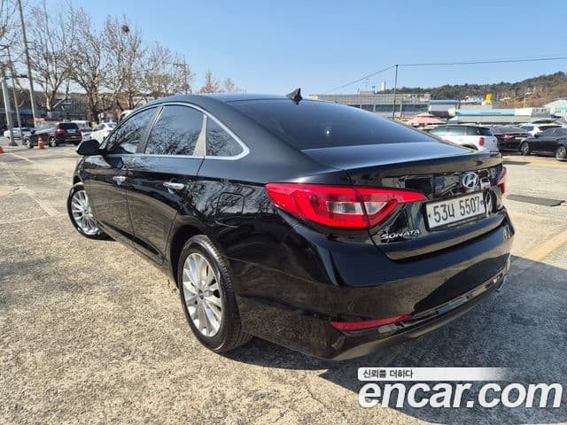 Hyundai LF Sonata Special, 2015 4