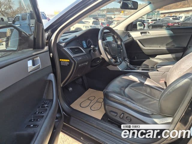 Hyundai LF Sonata Special, 2015 11