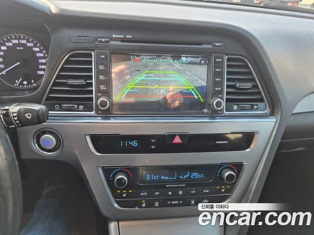 Hyundai LF Sonata Special, 2015 15