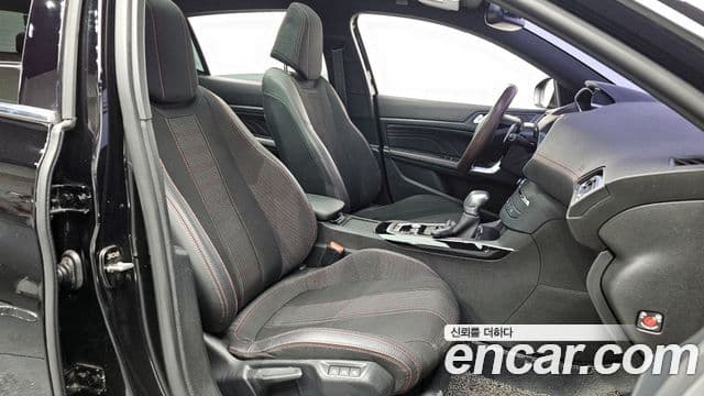 Peugeot 308 2세대 1.6 BlueHDi GT Line, 2017 10