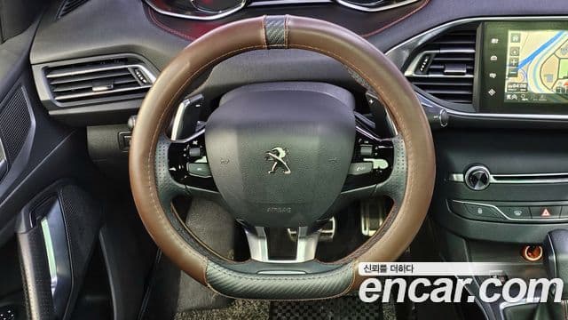 Peugeot 308 2세대 1.6 BlueHDi GT Line, 2017 14