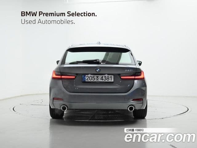 BMW 3시리즈 (G20) 320i Туринг (Touring), 2024 4