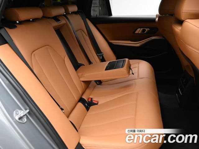 BMW 3시리즈 (G20) 320i Туринг (Touring), 2024 12