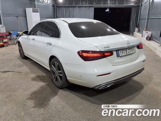 Mercedes-Benz E-класс W213 Avantgarde, 2023 4