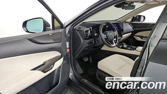 Lexus NX350h 2세대 Luxury, 2025 11