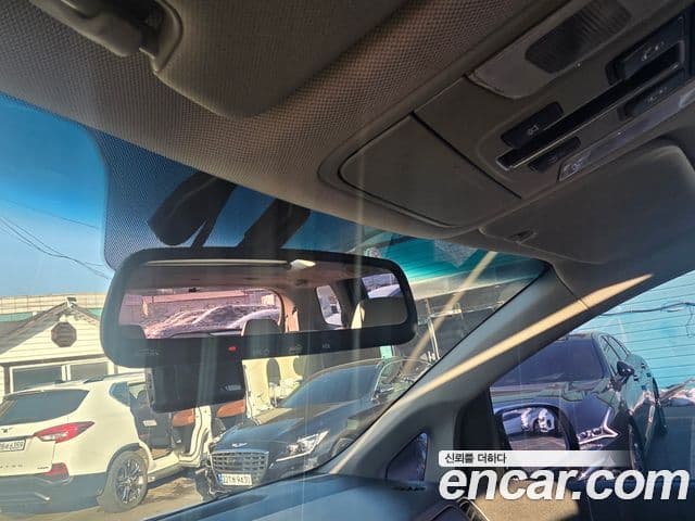 Kia All New Carnival Luxury, 2016 16