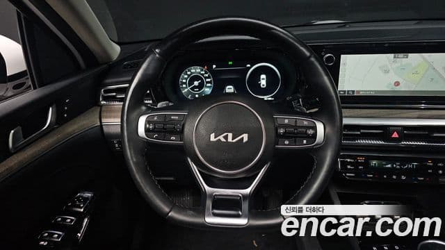 Kia K5 3세대 Signature, 2023 13
