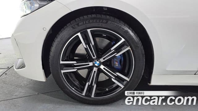 BMW 3시리즈 (G20) 320i M Sport, 2024 все фото