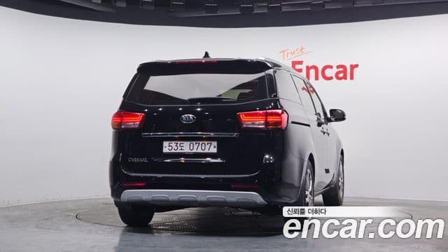 Kia All New Carnival Prestige, 2017 4