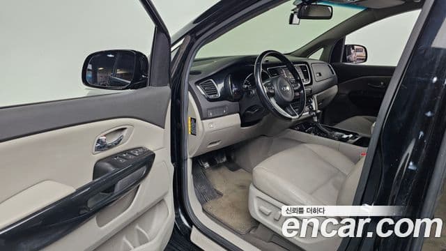 Kia All New Carnival Prestige, 2017 10