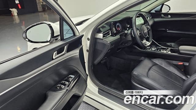 Kia K5 3세대 Prestige, 2023 11