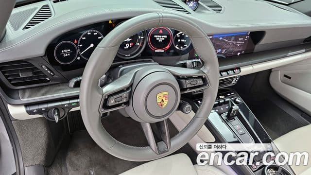 Porsche 911 (992) Targa 4 GTS, 2022 13
