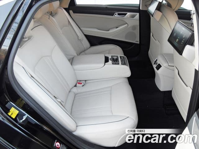 Genesis G80 Finest, 2017 11