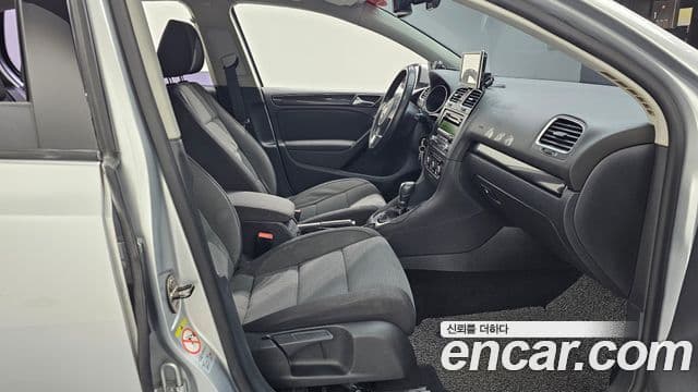 Volkswagen Гольф 6세대 1.6 TDI BlueMotion Style Edition, 2013 10