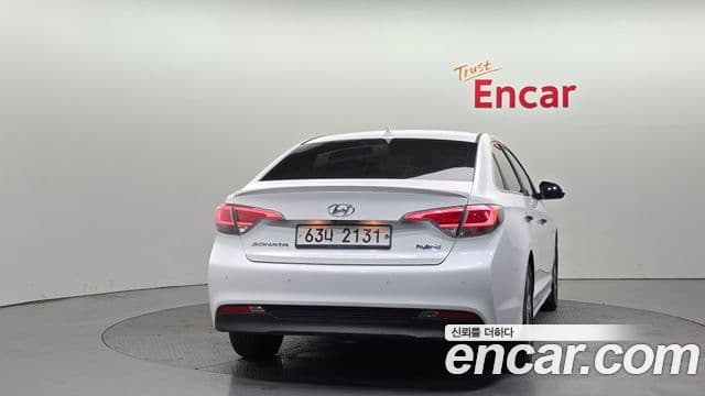 Hyundai LF Sonata гибрид Premium, 2017 4