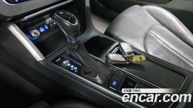 Hyundai LF Sonata гибрид Premium, 2017 9