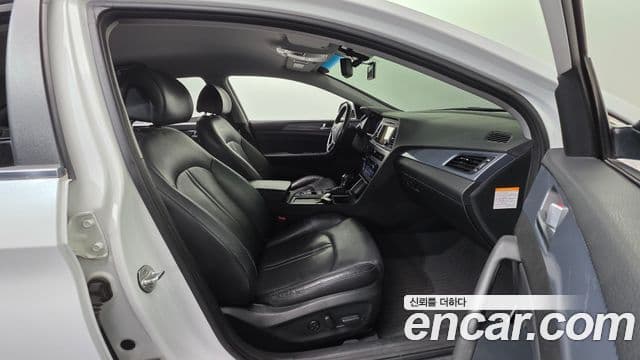 Hyundai LF Sonata гибрид Premium, 2017 10