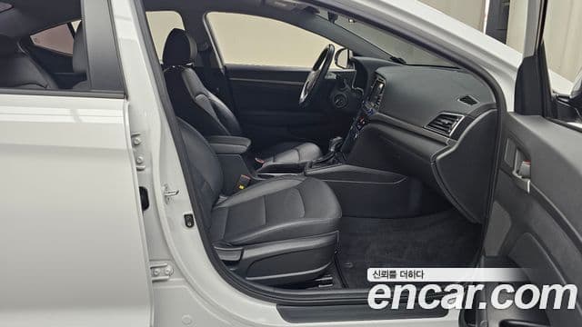 Hyundai Avante AD 1.6 GDI Smart, 2017 11