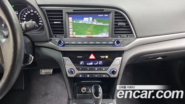 Hyundai Avante AD 1.6 GDI Smart, 2017 16