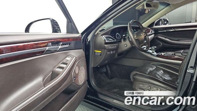 Genesis EQ900 Prestige, 2016 9