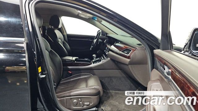 Genesis EQ900 Prestige, 2016 10