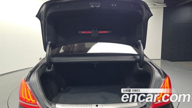 Genesis EQ900 Prestige, 2016 20