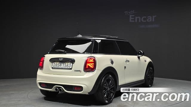Mini Cooper S 3세대, 2019 2