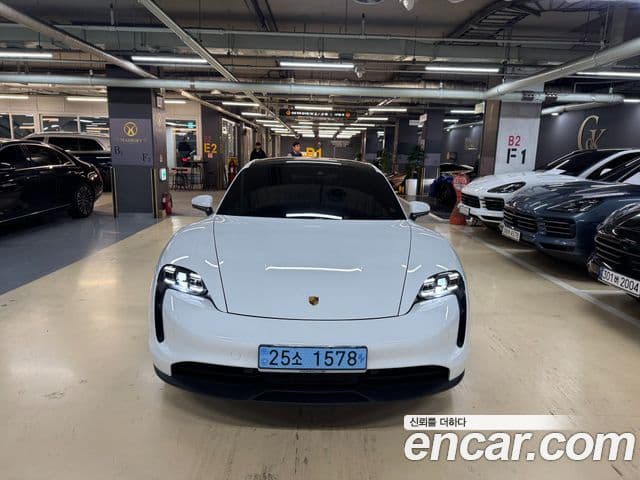 Porsche 타이칸 базовый, 2024 3