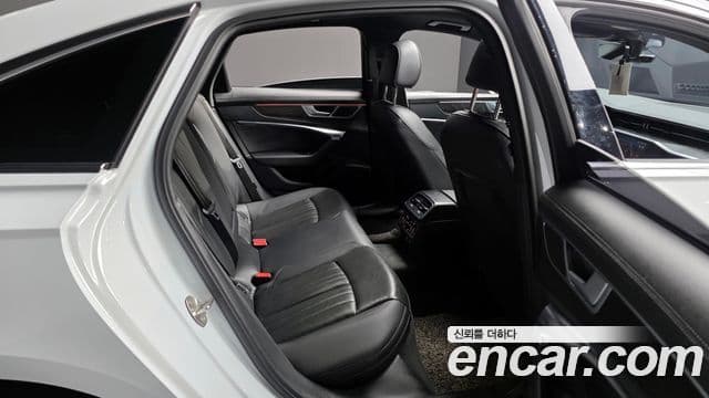 Audi A6 (C8) Premium, 2023 12