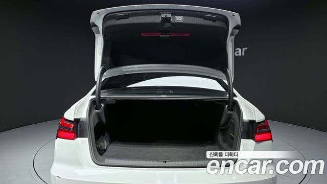 Audi A6 (C8) Premium, 2023 19