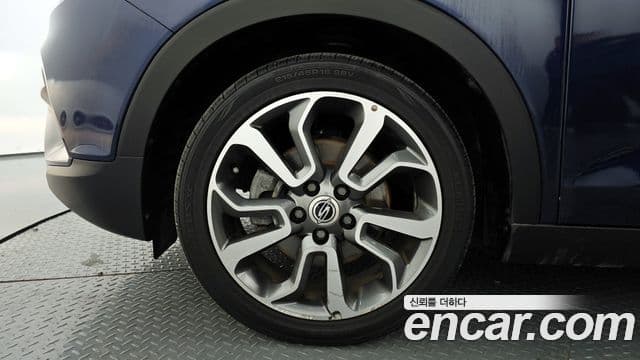 KG모빌리티(SsangYong) Tivoli топовая версия, 2016 все фото