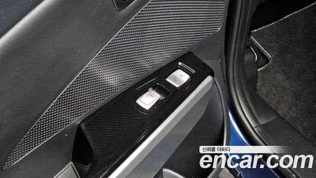 KG모빌리티(SsangYong) Tivoli топовая версия, 2016 19