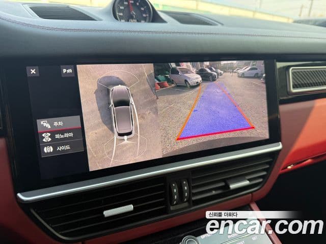 Porsche Cayenne (PO536), 2019 11