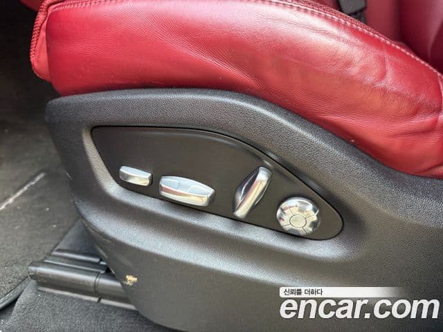 Porsche Cayenne (PO536), 2019 19