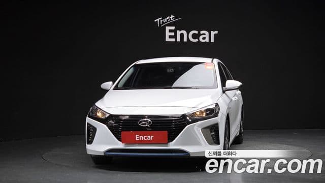 Hyundai Ioniq гибрид Plus, 2016 3