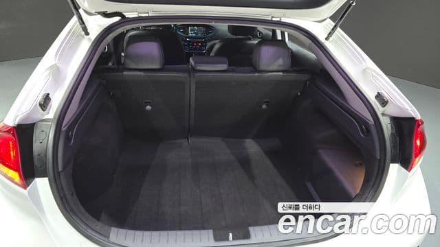 Hyundai Ioniq гибрид Plus, 2016 20