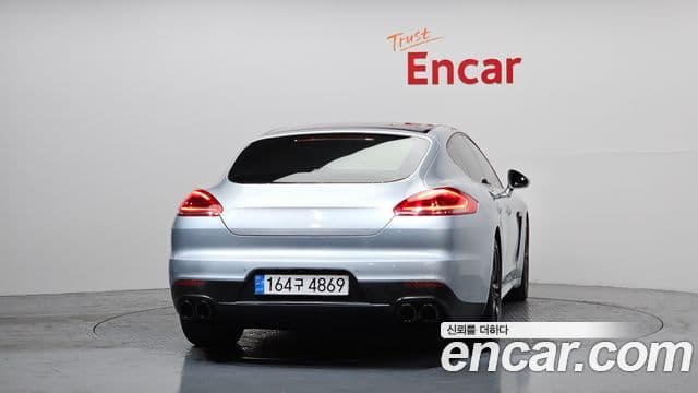 Porsche Panamera 970, 2015 4